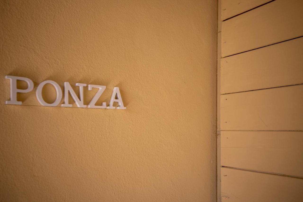 Royal Rooms Terracina Eksteriør billede