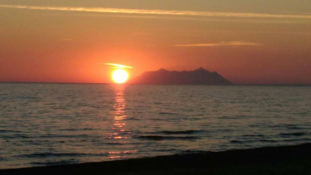 Royal Rooms Terracina Eksteriør billede